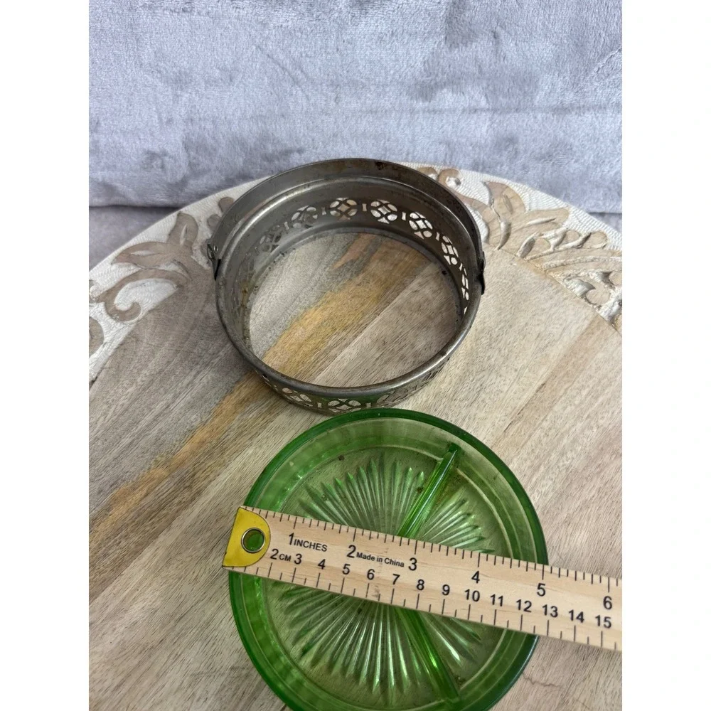 Vintage Green Depression Glass Divided Candy Dish in Silver Filigree‎ Basket